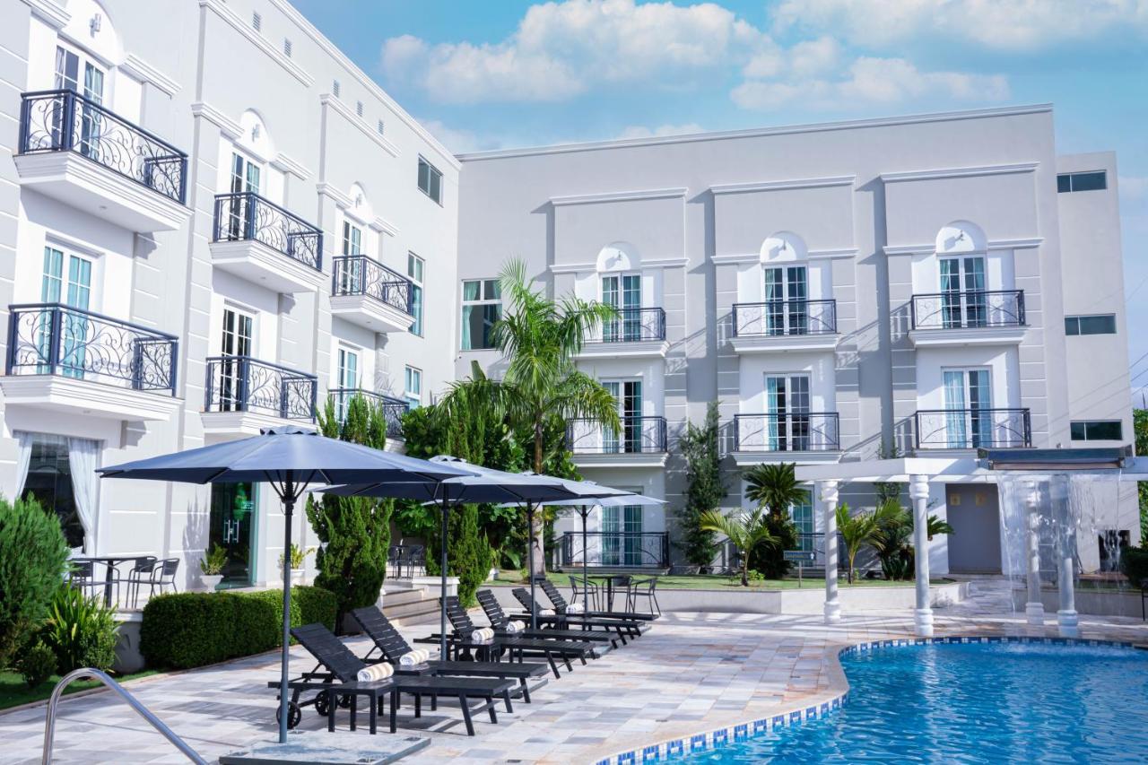 Bisinii Boutique Hotel 埃斯特城 外观 照片