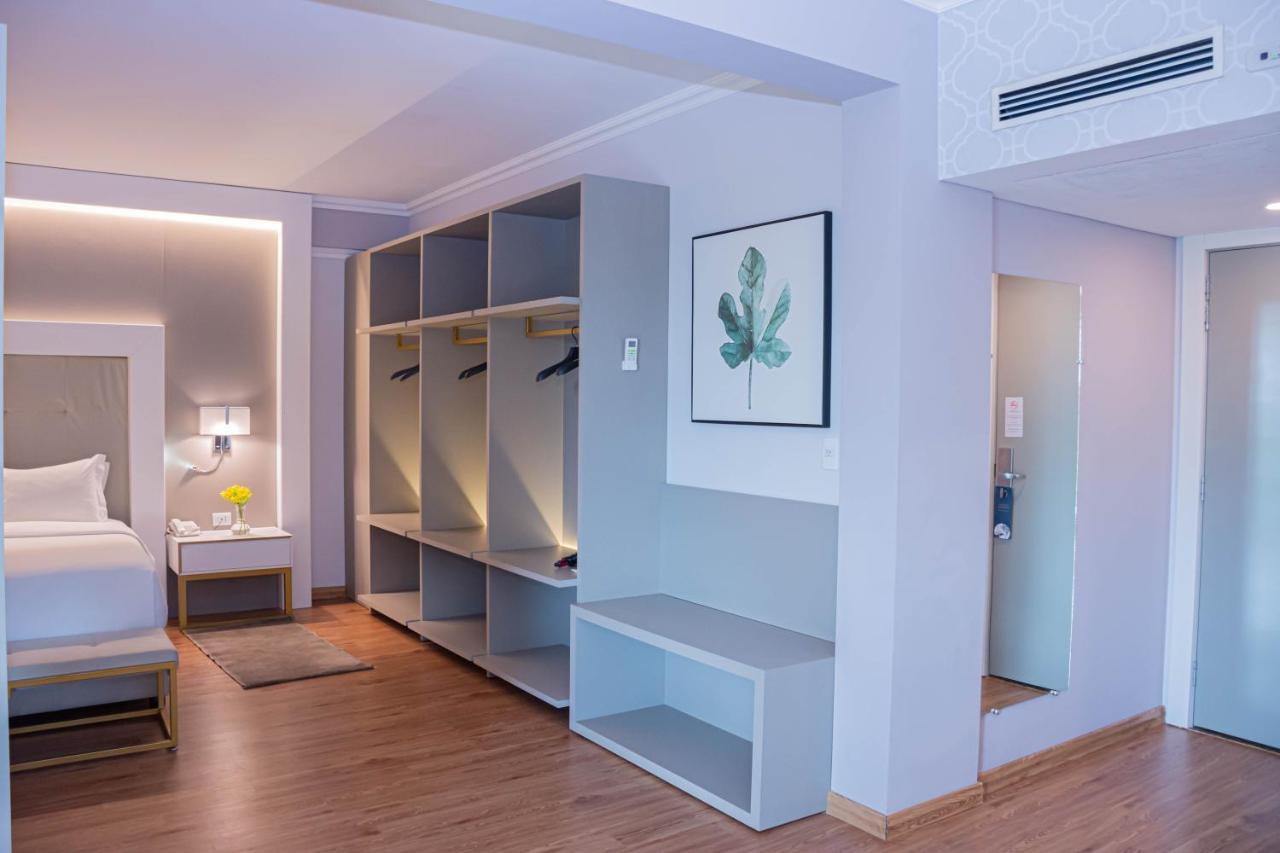 Bisinii Boutique Hotel 埃斯特城 外观 照片
