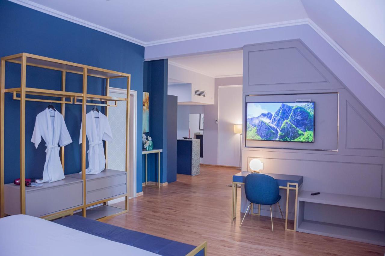 Bisinii Boutique Hotel 埃斯特城 外观 照片